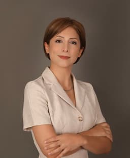 Dr. Yasamin Omaraei